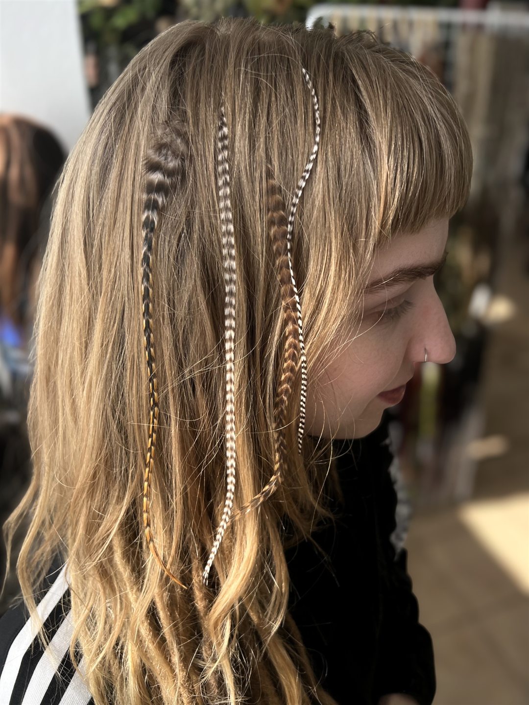 Boho Piórka w jasnych włosach, FREAK SALON