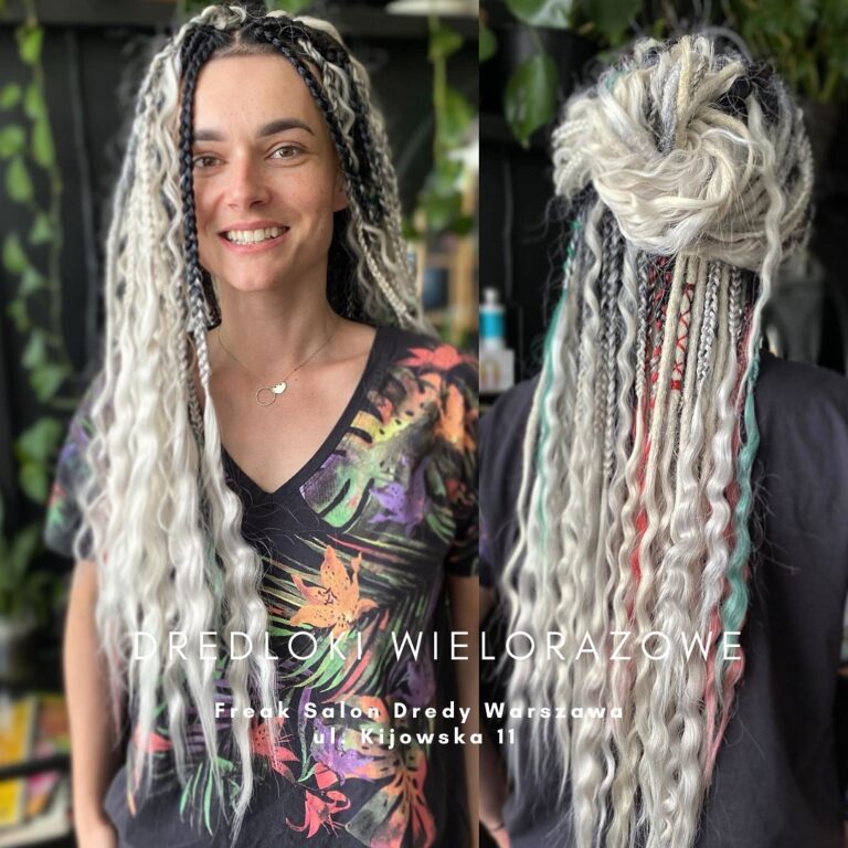 Uśmiechnięta kobieta z długimi jasnymi dredlokami boho, falami i lokami, przód i tył fryzury
